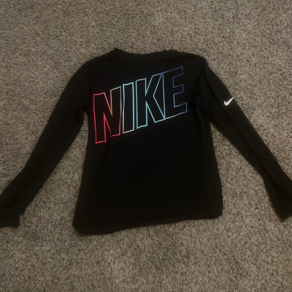 Nike tee